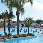 In Villaggio * פורטו צ'זראו