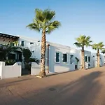 In Villaggio בית נופש פורטו צ'זראו